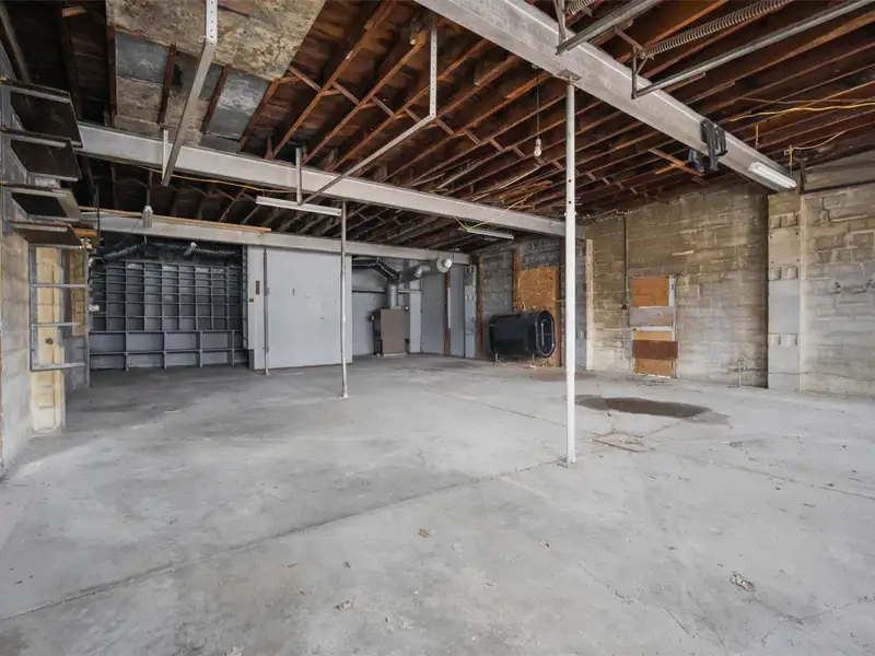 Versatile Live-work Property on High-traffic Route 9w in Catskill, Ny