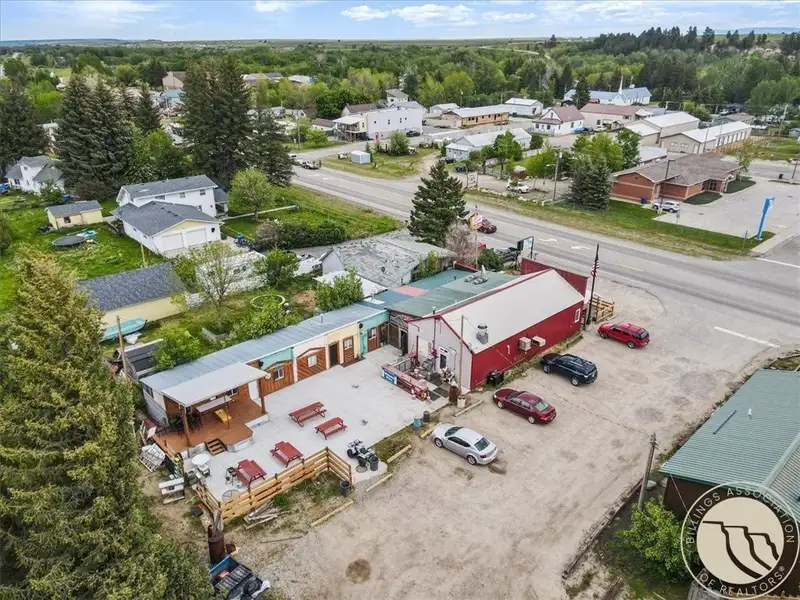 Renovated Saloon with Licenses Near Red Lodge and Beartooth Highway, Includes Living Space