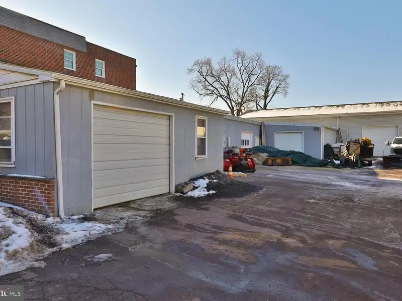 Commercial Property with Office and Warehouse Space in Norristown, Ideal for Multiple Tenants