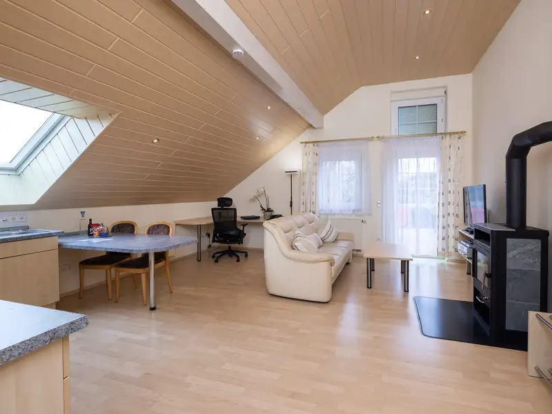 Renovated Country Hotel and Apartment Complex Near Romantic Road with Expansion Potential