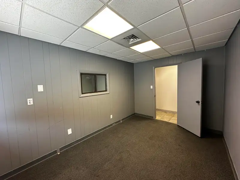 Warehouse and Office Space with Gated Yard in Prime Location
