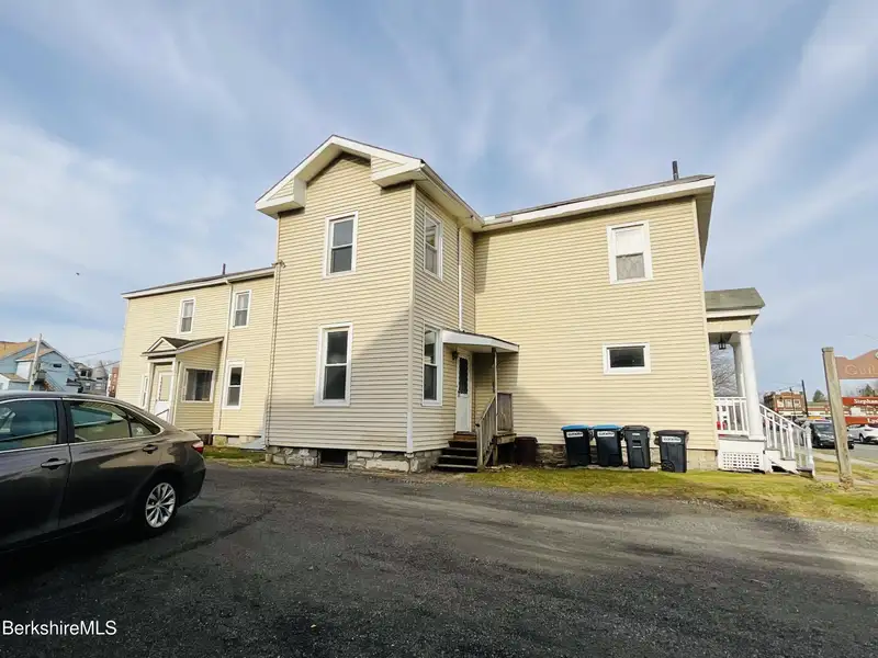 Charming Stone House Property in Desirable Location
