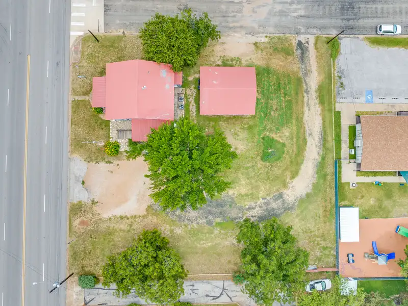 Historic Two-story Commercial Building with Garage Loft Apartment in Prime Location