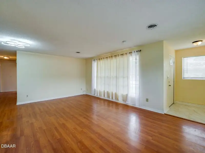 Versatile Single Family Home on 1/4 Acre in Sfr-5 Zoning