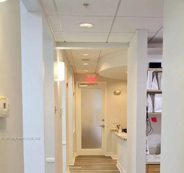 Fully Leased Medical Office Building in Good Condition with Ample Parking