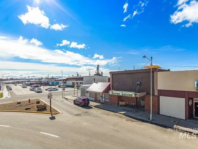 Updated Tavern with Liquor License in Historic Downtown Weiser