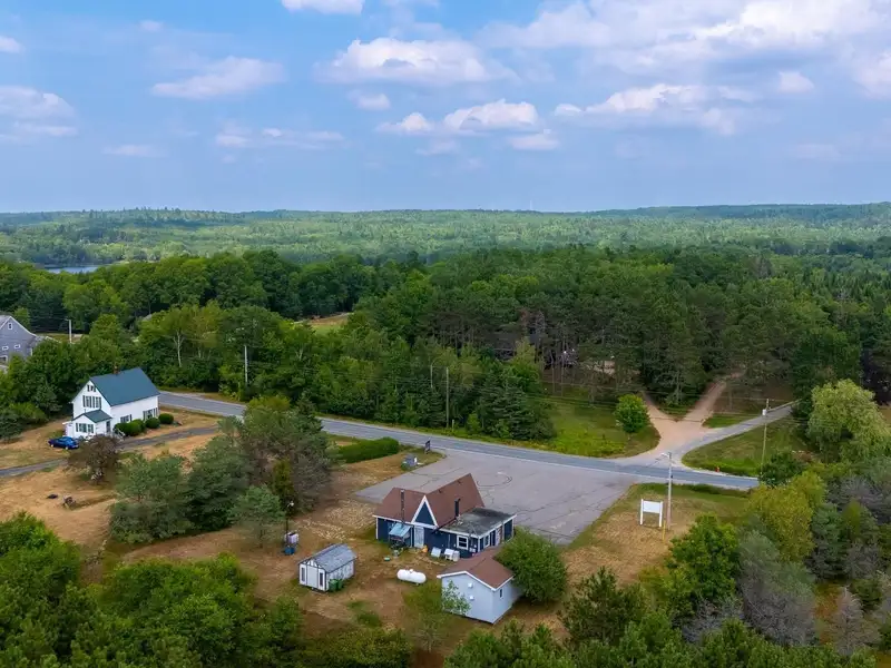 Commercial Restaurant on 1.13 Acres with General Basic Zoning in New Ross, Ns
