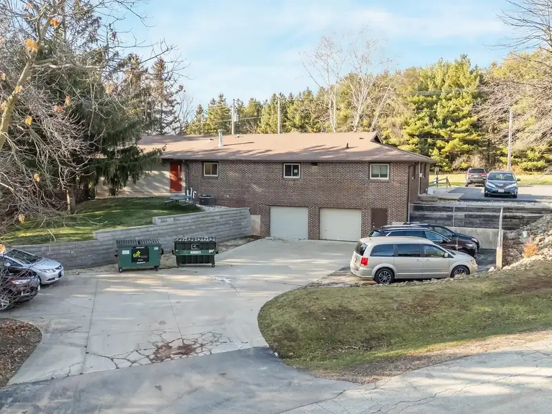 Versatile 3,100 Sq. Ft. Commercial Property Near Hwy 116 and Hwy 21