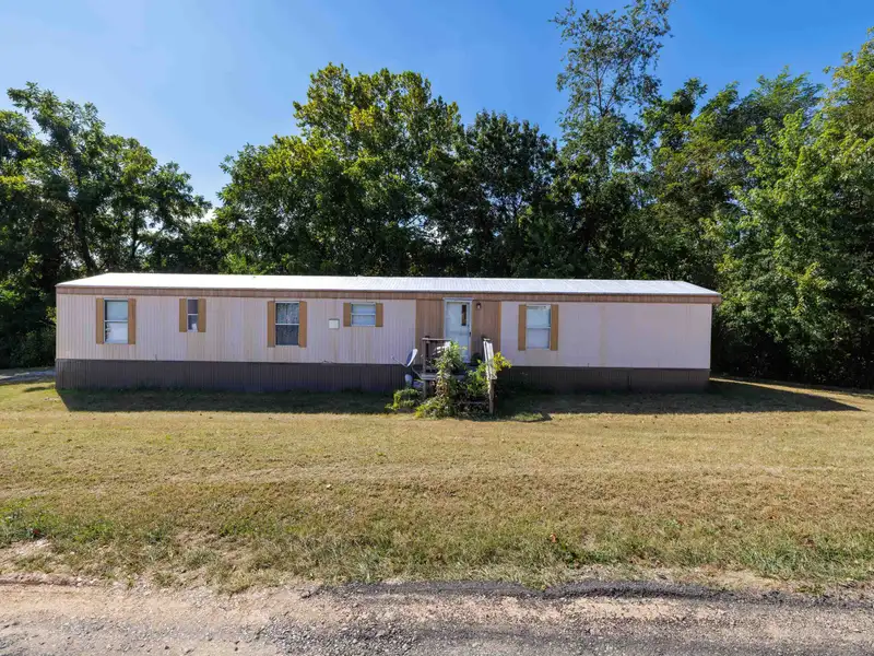 98-unit Mini-storage Facility with Leased Trailer in Fulks Run, Va on 2 Acres