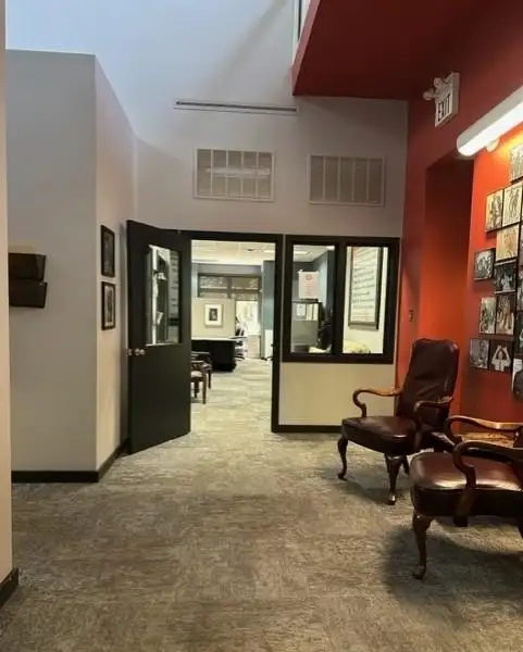 Versatile Commercial Property with Office Space Near I-75 in Valdosta's Business Hub