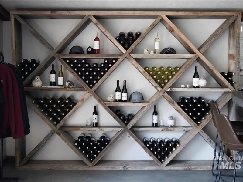 Hilltop Winery and Event Center with Custom Home and 360-degree Views in Eagle, Idaho