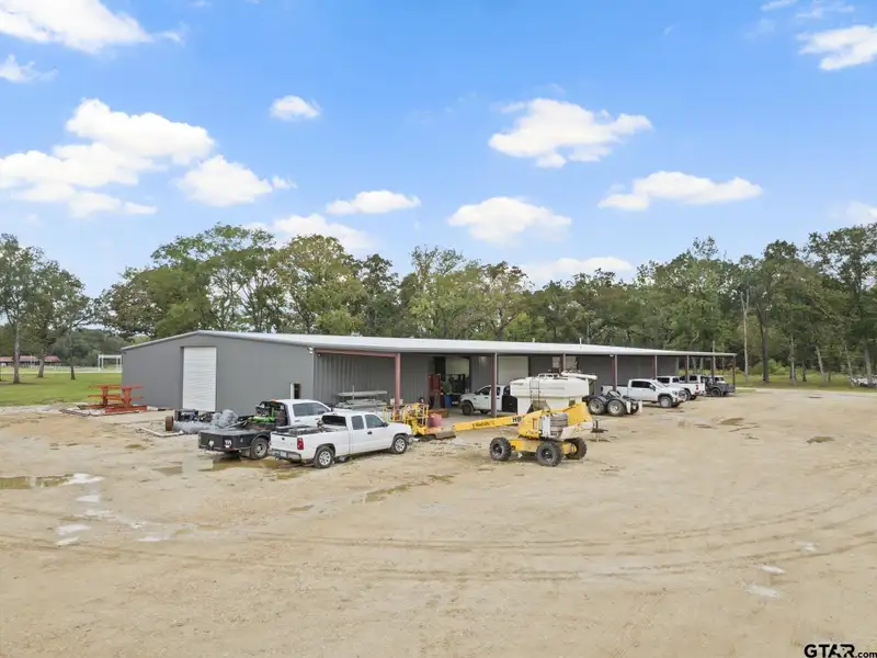 Expansive 13,500 Sq Ft Warehouse and Office on 11.5 Acres Along Highway 271