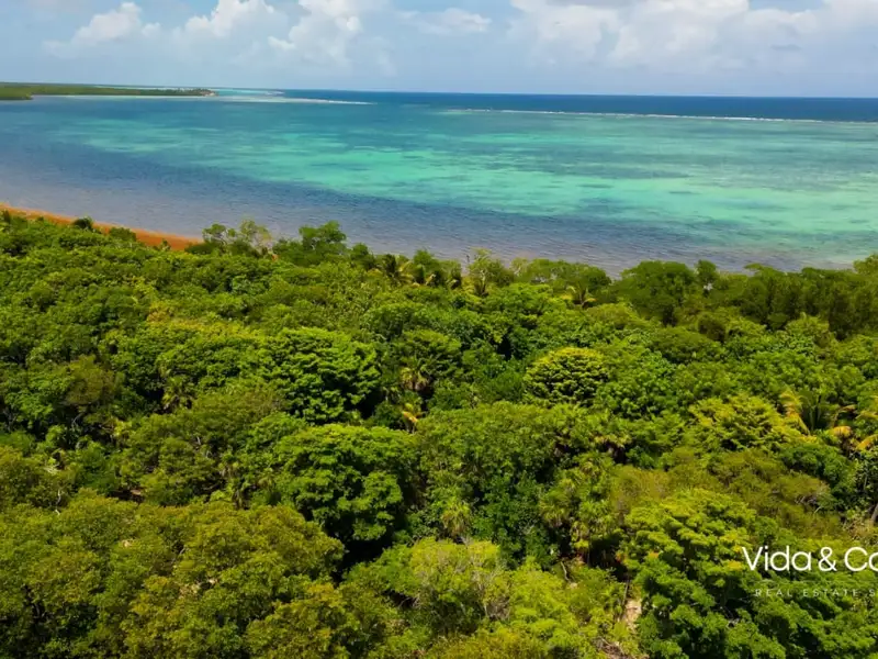 6.69 Acres Dual Waterfront Parcel on Turneffe Atoll, Belize Island