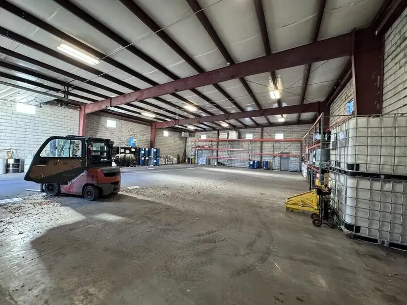 Industrial Business Suites for Lease in La Porte, in - Flexible Sizes Available