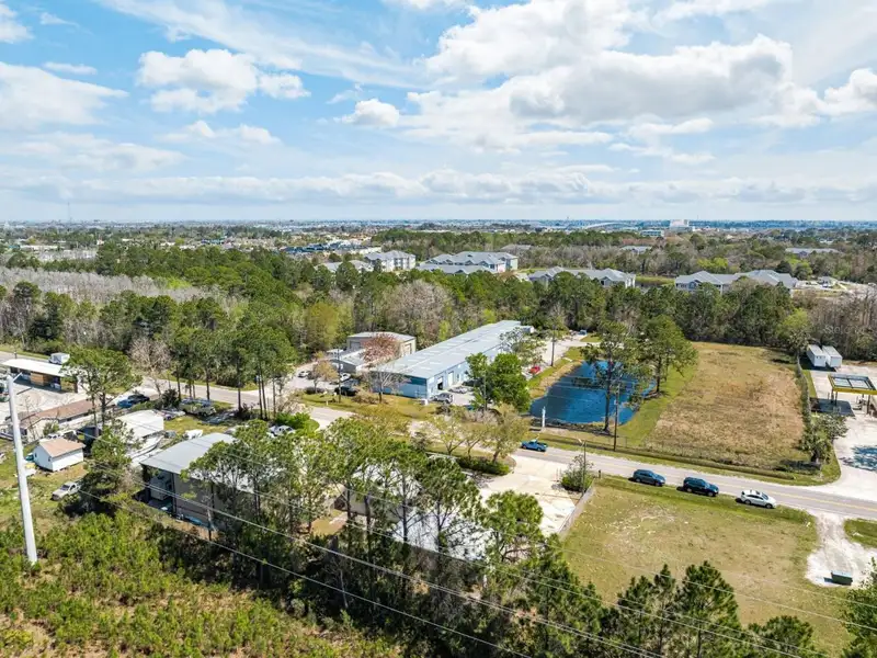 Commercial Building with Offices and Open Storage in St. Johns County