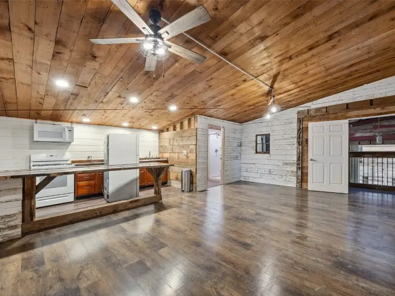 Multi-tenant Commercial Condos for Sale or Lease in Prime Location