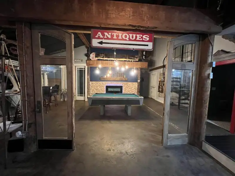Versatile Mixed-use Property with Office Space and Storage in Residential Area