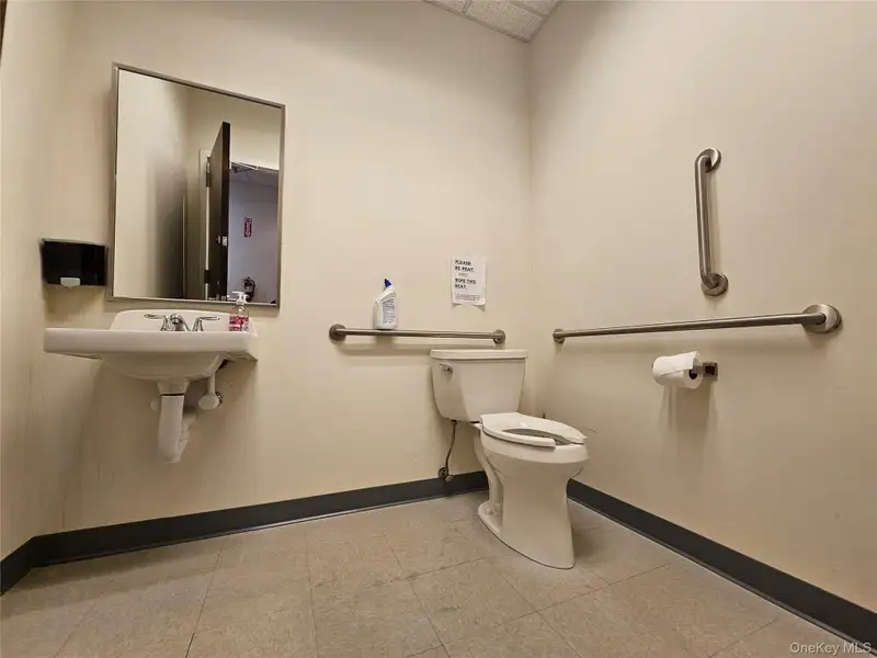 125+ Sq Ft Private Office Space with Amenities in Convenient Location