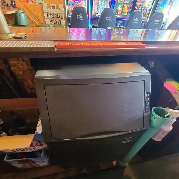 Established Bar for Sale in Downtown Pardeeville, Wi with Outdoor Seating