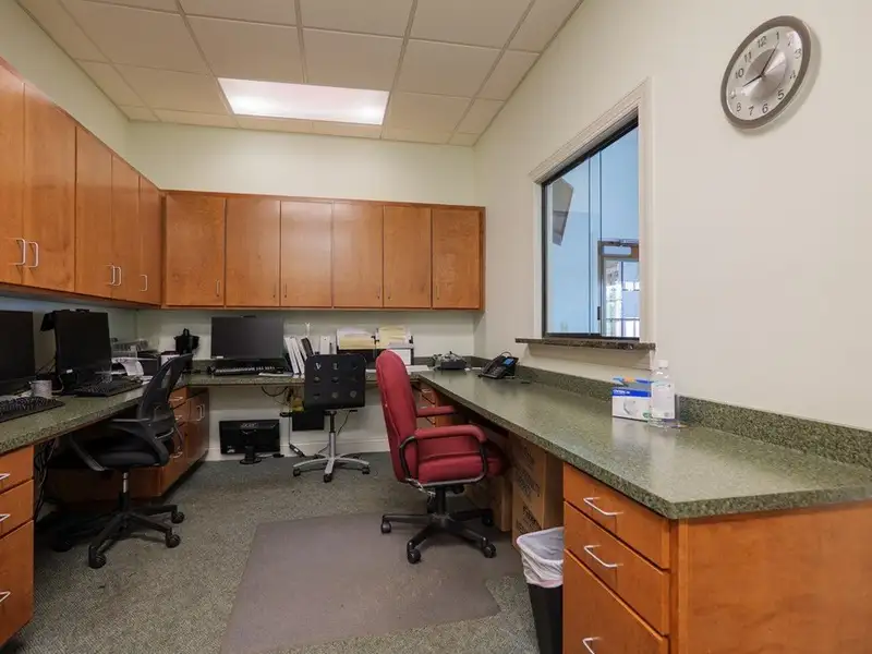 Upscale Medical Office in Greystone Professional Centre with Flexible Layout and Dual Practices