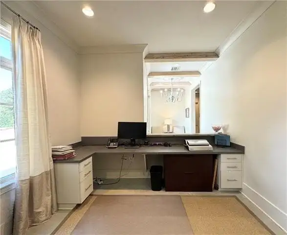 Class a Office Building for Sale or Lease in Prime Highway Commercial Location