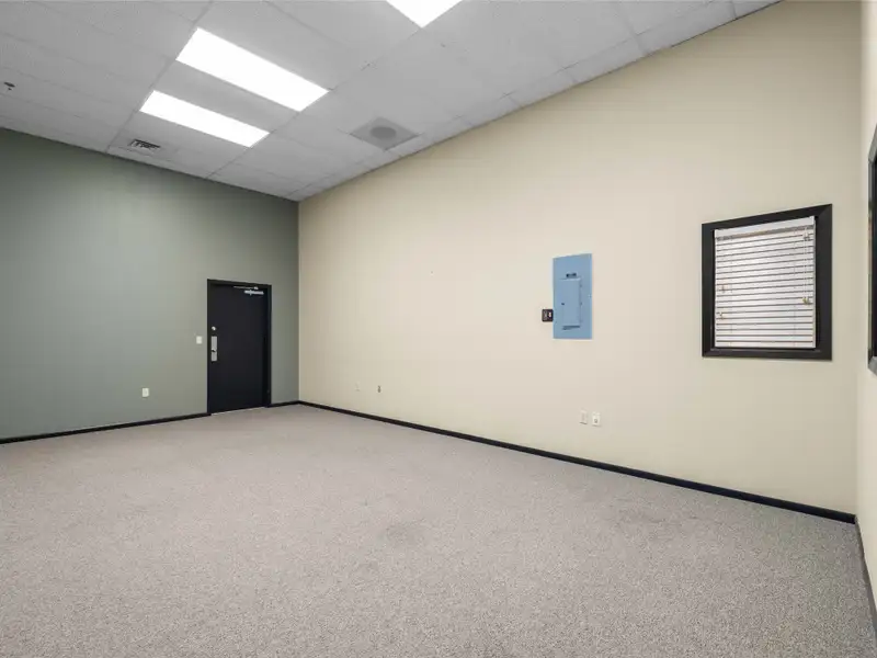Remodeled Office Suites with Highway Access and Tenant Improvements Available