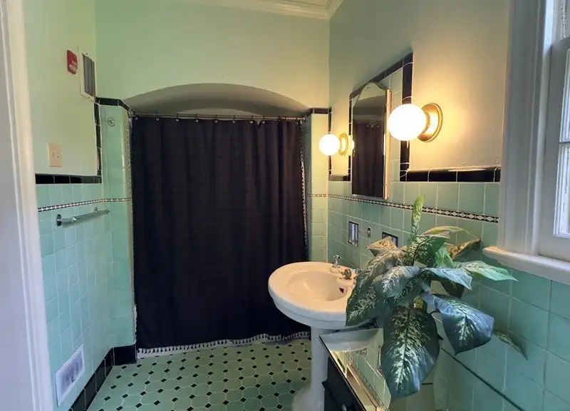 Versatile Historic District Property for Restaurant, Venue, or Retail with Ample Parking