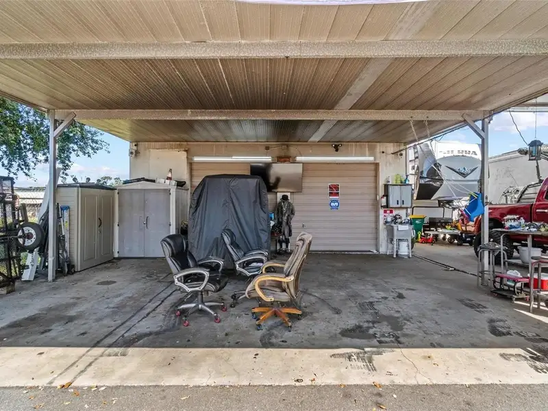 Commercial Property with Two Buildings on Corner Lot Near I-275 & Fl-694
