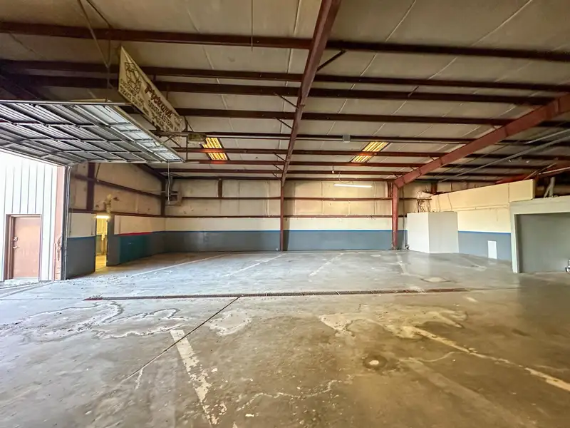 Versatile Commercial Property on Highway 25 N, Corbin with Showroom and Office Spaces