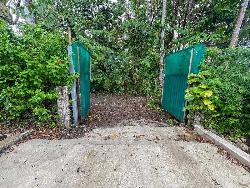 One-bedroom Home with Expansion Potential in Central Ojochal, Costa Rica