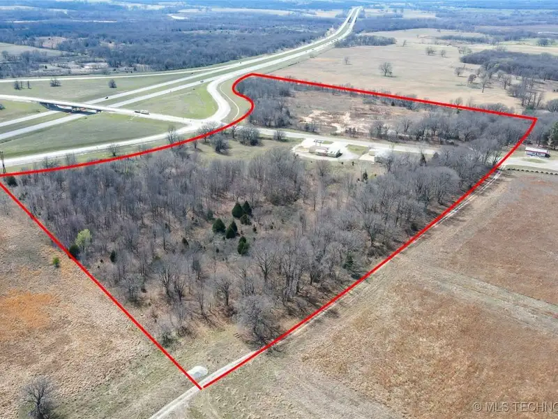 Prime Commercial Development Opportunity: 31 Acres with Highway Frontage in Okemah, Oklahoma