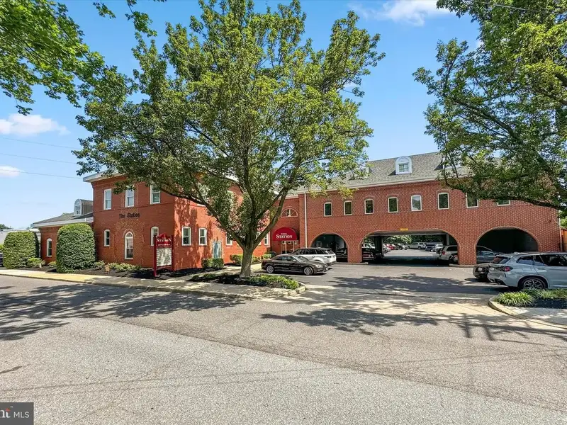 Renovated Office Condo with Loft Space in Trolley Square, 1815 W 13th St