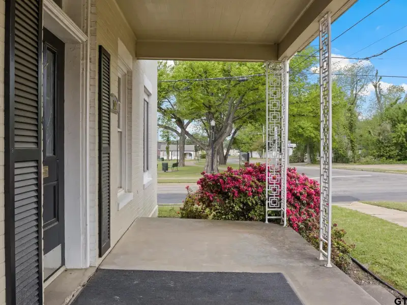 Prime 4400 Sq Ft Commercial Office Space in Downtown Mount Pleasant Cbd
