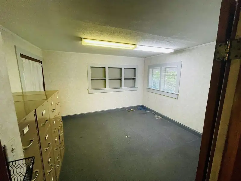 Office Building in Morristown with 6 Offices, Parking, and Large Commons Areas
