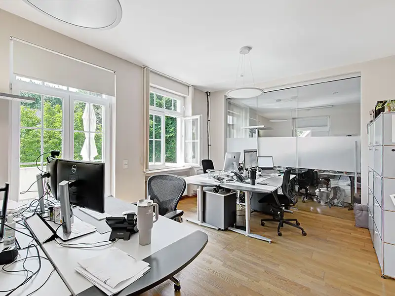 Art Nouveau Villa in Dortmund's Gartenstadt - Versatile Use for Living or Office Space