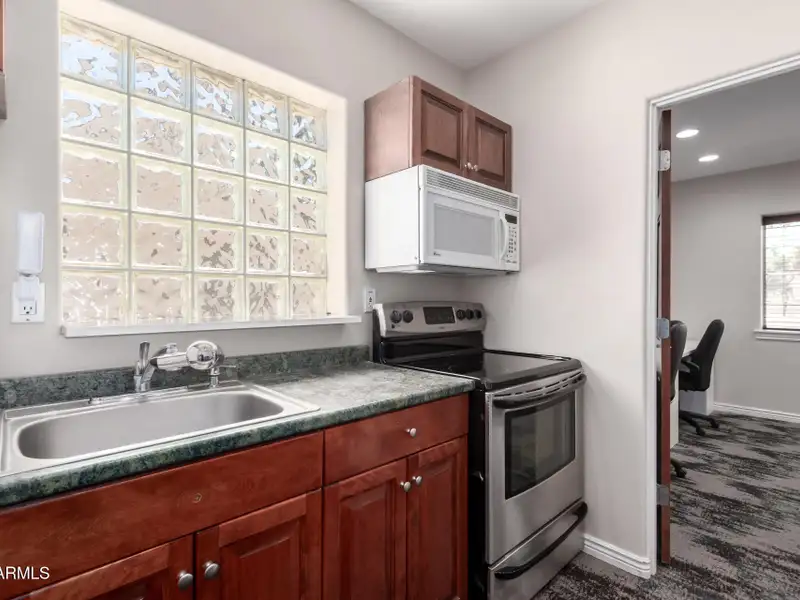 Charming 1947 Cape Cod Office Space in Prime 3rd Street Location