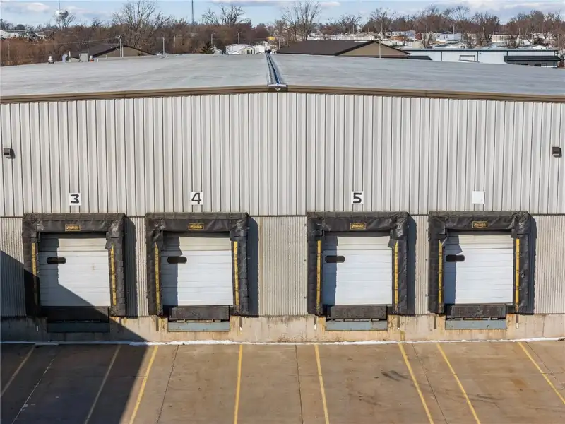 54,000 Sf Heated Warehouse and Office Space in Marion, Ia with Wash Bay and Loading Options
