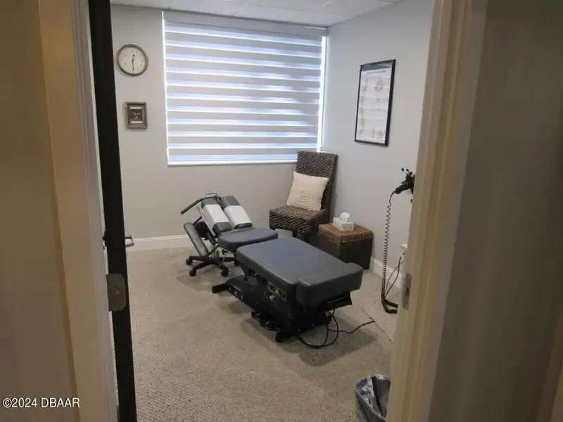 Renovated Medical Suite in Prime Ormond Beach Location with Multiple Treatment Rooms