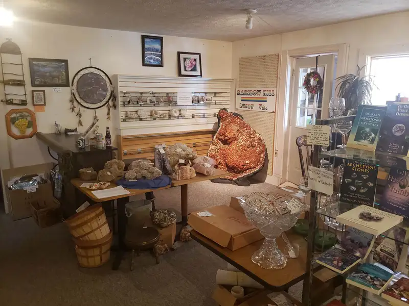 Versatile Retail Gift Shop and Cottages on 7.95 Acres with Mountain Views