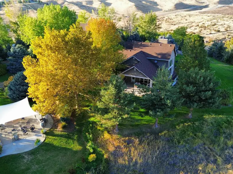 Hilltop Winery and Event Center with Custom Home and 360-degree Views in Eagle, Idaho
