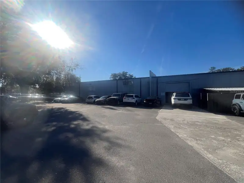 Income-producing Investment Property on South Main Street, 6.05 Acres with Diverse Tenants