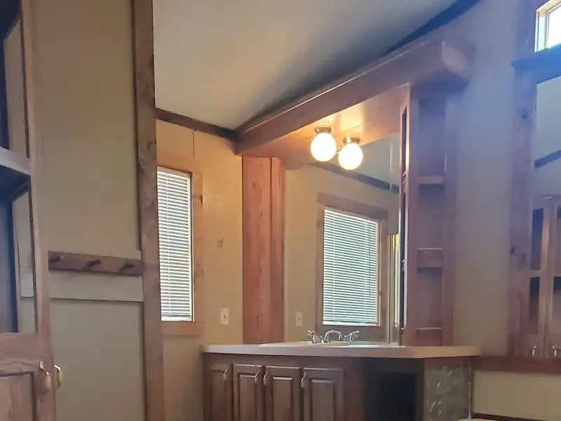 Income-producing Duplex in Ingram, Tx with Positive Cash Flow and Privacy Fencing