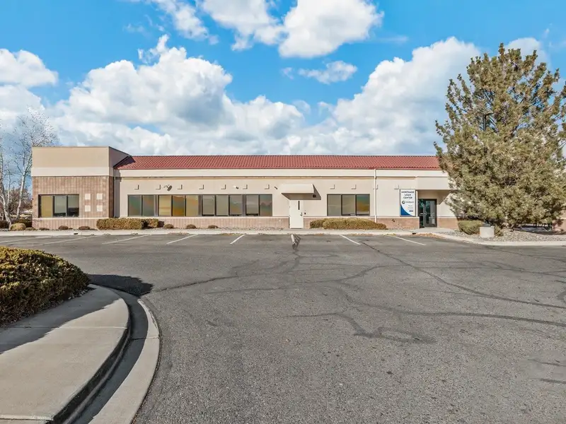 Free-standing 12,360 Sq. Ft. Commercial Building in High-traffic Location