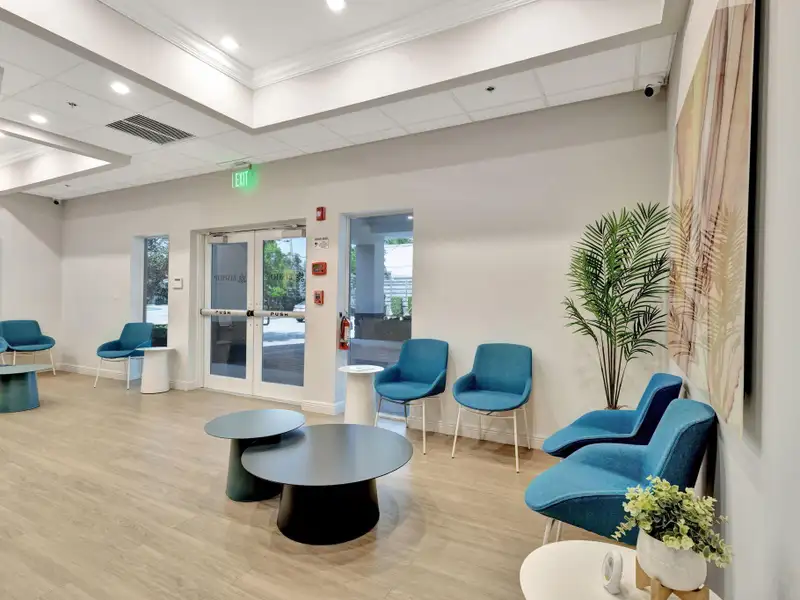 Renovated 5,194 Sf Commercial Building on Federal Highway, Delray Beach