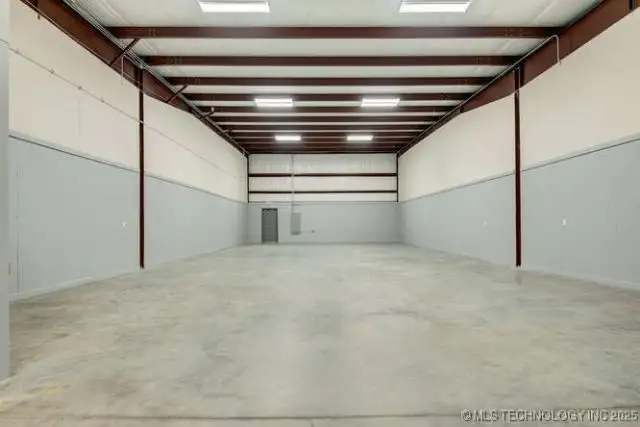 62,800 Sq Ft Insulated Industrial Building with Flexible Units in Prime Location