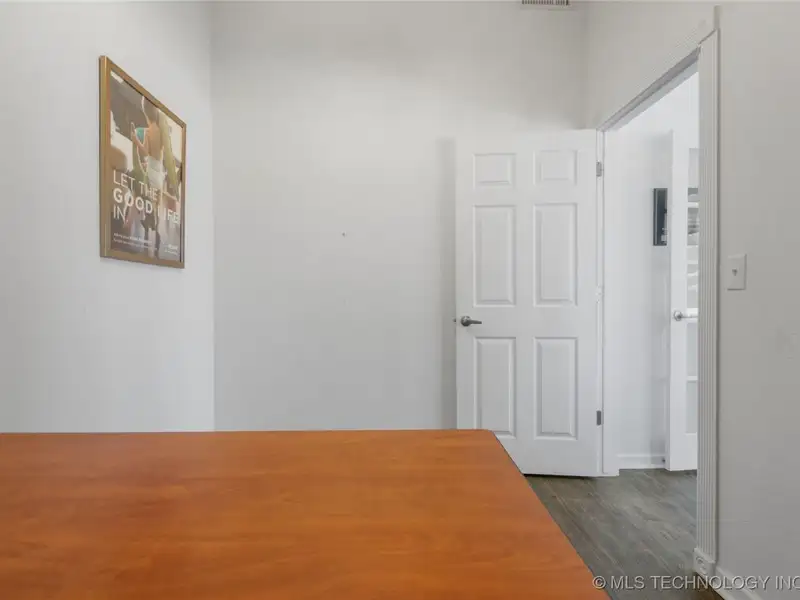 Commercial Office Space with Storage and Tenant in Growing Sapulpa, Oklahoma