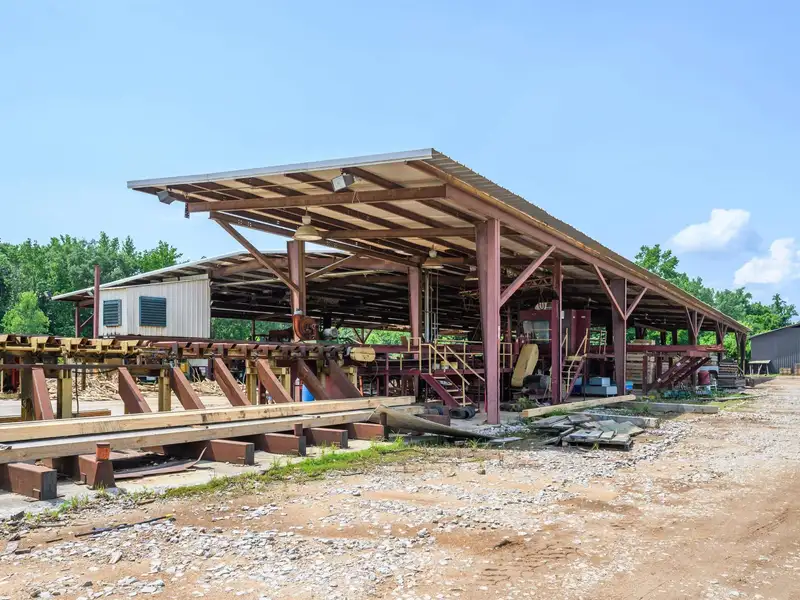 Turnkey Commercial Sawmill and Pallet Company on 40 Acres in Prime Industrial Location