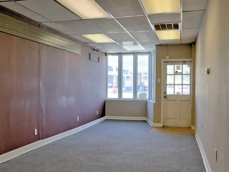 Commercial Retail Space for Sale Near Radford University, Ideal for Various Businesses