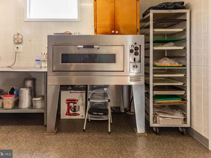 Established Restaurant with Commercial Kitchen and 120+ Seating in Hardy County