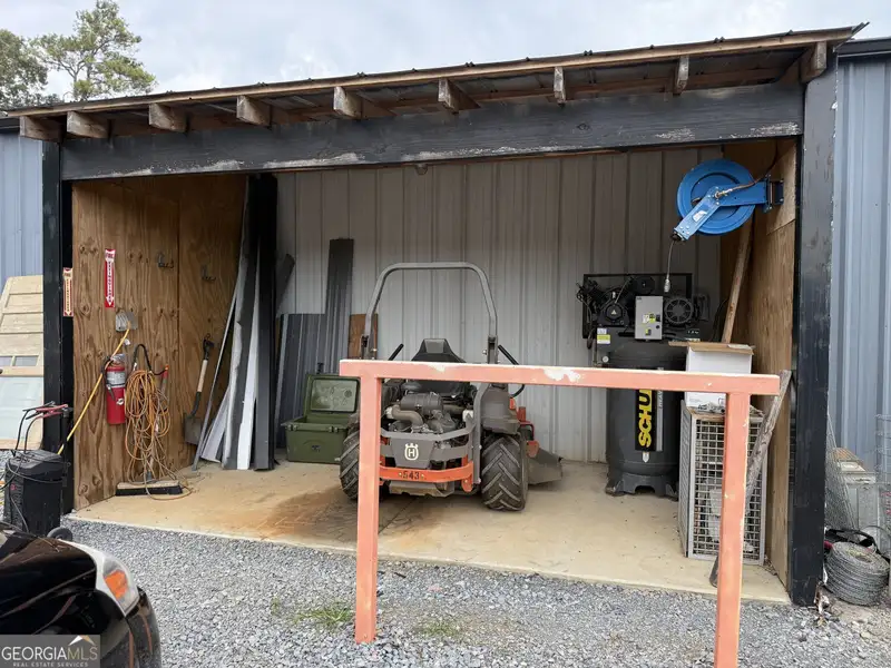 Versatile 8,000 Sf Industrial Facility on 5 Acres with Prime Hwy 41 Frontage
